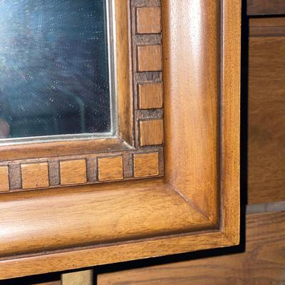 Davis Cabinet Co, Walnut Dresser with Vanity Mirror (BL-SS)