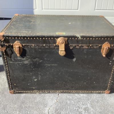 Globe Trotter Trunk 25"H 40"W 24"depth, double latches