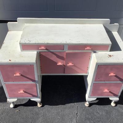 Small Vanity Pink & White wooden, dovetail 29