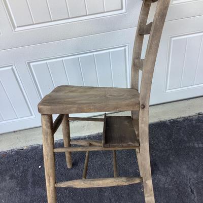 Vintage to antique wooden chair 33"H 16"W 15"depth