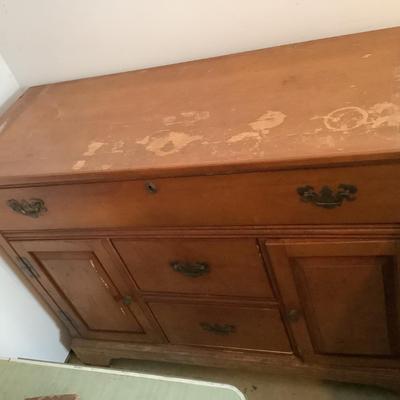 Sideboard, wooden dove tail 3 drawers, 2 doors, 33"H 45"L 18"depth -hutch top included separate piece-great project