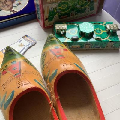 Russian car track, Shirley Temple clothes, Phlounder, Corona sign, Disney, Wooden shoes, disco ball-7 pieces