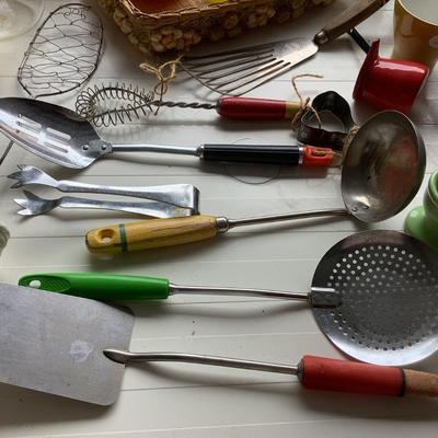 Vintage kitchen utensils, NIB Mysto-Grip, Rooster salt & pepper, Garfield-27 pieces