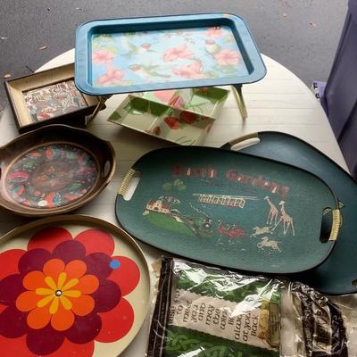 Vintage Trays-TV tray with hummingbirds, strawberries, floral tray is a lazy susan, Irish tea towel & oven glove-8pieces