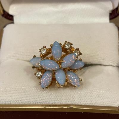 8 cluster possible opal ring 14k EP