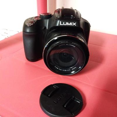 LUMIX F235 DIGITAL CAMERA WITH CHARGER