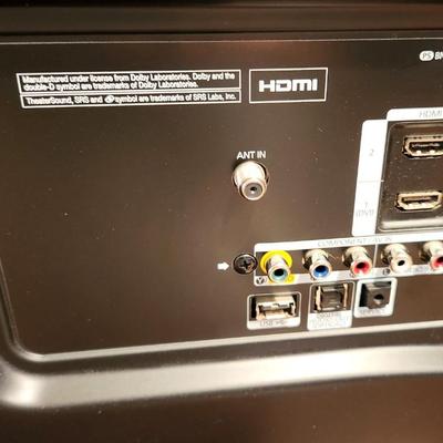 Lot #55  Samsung F5 Tv with Remote