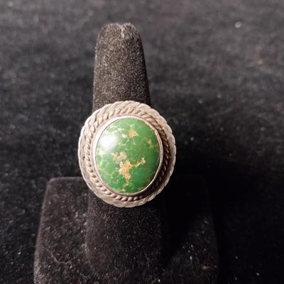 NATIVE AMERICAN GREEN TURQUOISE AND STERLING SILVER RING