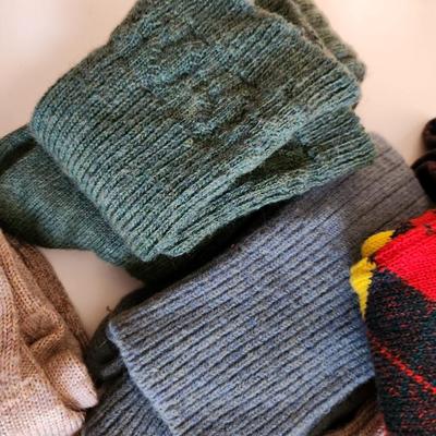 Scottish Woolen Socks, Garters & Instruction Book