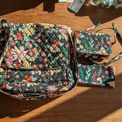Unused Vera Bradley Purse Set