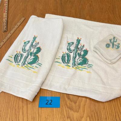 Vintage Cactus Towel Set