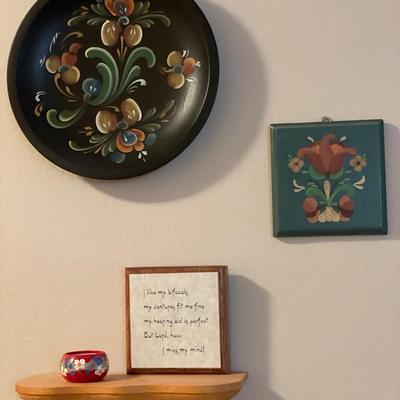 Multiple wall art items