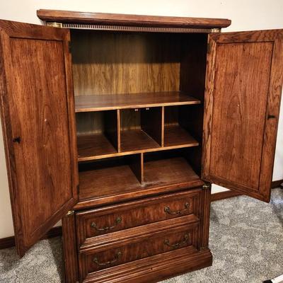 Lot #62  Bedroom Chest - 2 drawers