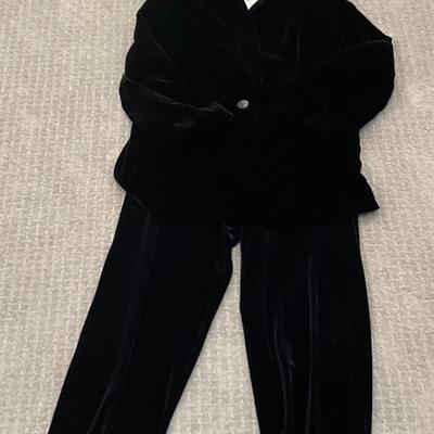 556 J.Jill Black Velour Jacket with Button up and Forever Pants