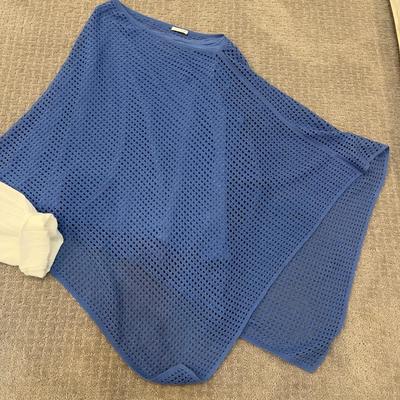560 J.Jill Blue Linen Slong Sleeve with Eyelet Top and Floral Cover Up with Blue Tank Top