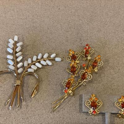 Vintage brooches and clip ons