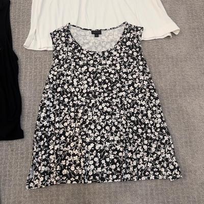 571 Set of Four J.Jill Rayon Blend Tank Tops