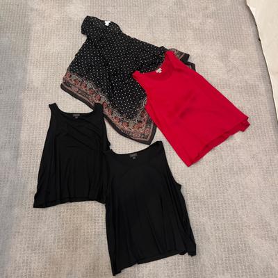 573 J.Jill Tanktops with Capelet
