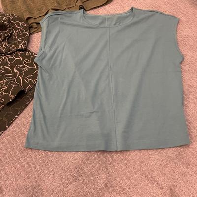 576 Coldwater Creek Green Tops, Pullovers