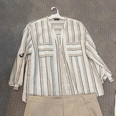 582 Lot of Vince Camuto Striped Top and Brown Alfani Brand Pants