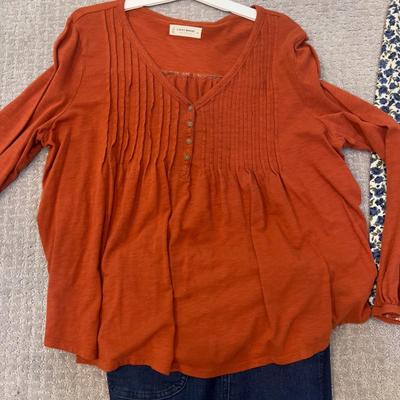 585 Ladies LUCKY BRAND Tops and Eloquii and Allison Dayle Jeans
