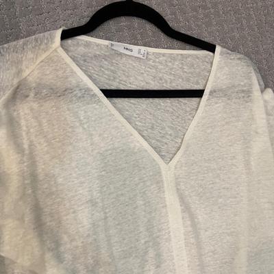 587 Large Lot of MNG and Niche Floral Tops