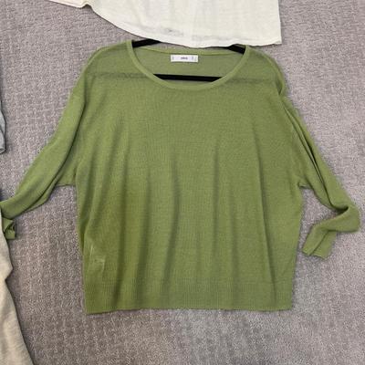 587 Large Lot of MNG and Niche Floral Tops
