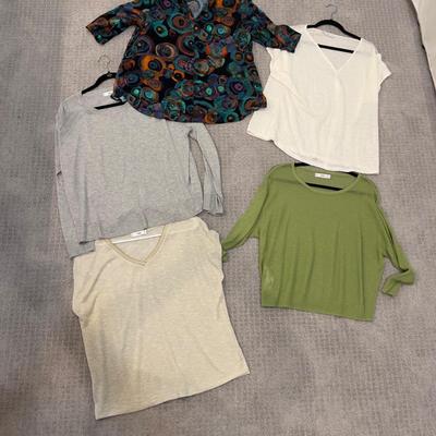 587 Large Lot of MNG and Niche Floral Tops