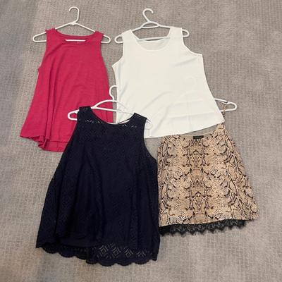 588 Lot of APT 9 & LOFT Tank Tops