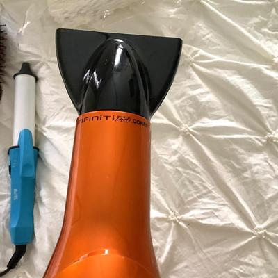 643 Revlon Conair Berta Hair Supply Lot Humidifier