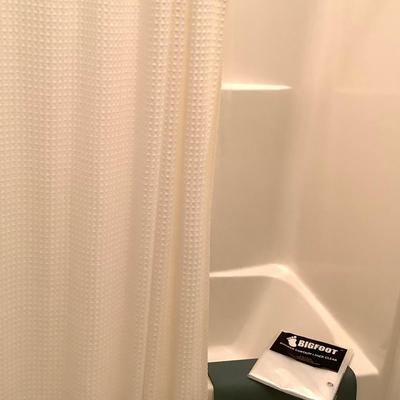 645 Shower Curtain Bigfoot Liner & Mat