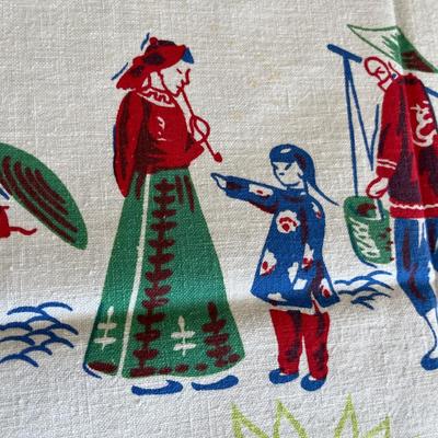 Vintage 50s printed table cloth Oriental theme