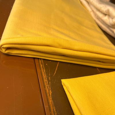 4 Table Cloths