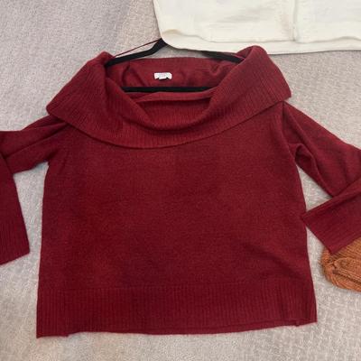 604 Large Winter Knit Ladies Top Clothing Lot Size XL