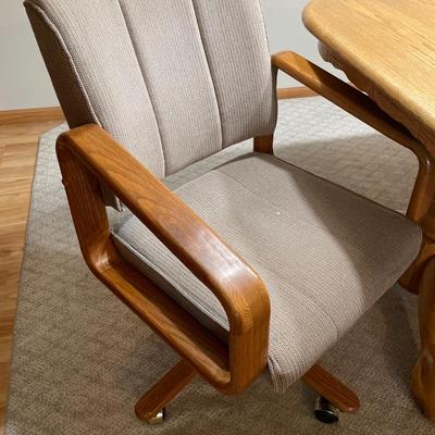 Oak dining room table and 2 chairs