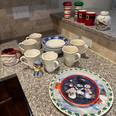 Christmas glassware lot 