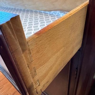 mahogany china cabinet 