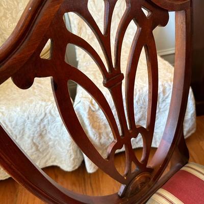 mahogany dining table and chairs