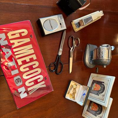 transistor radio, pencil sharpener and more lot