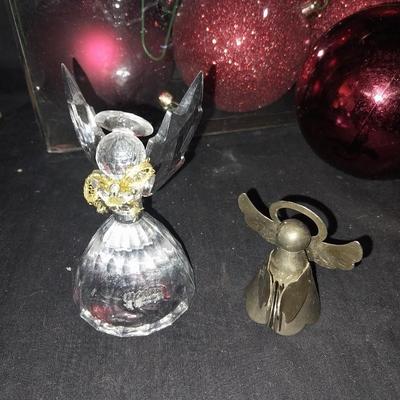 COLORED ORNAMENTS-MIKASA CRYSTAL CANDLE HOLDER-HOLIDAY DECOR