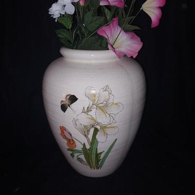 LARGE ASIAN STYLE VASE