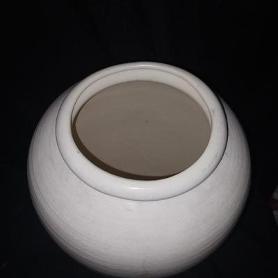 LARGE ASIAN STYLE VASE