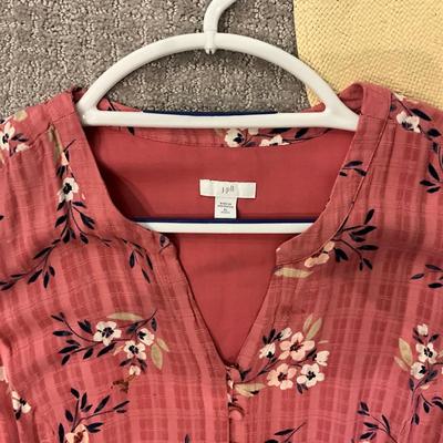 613 New with Tag J.Jill Yellow Linen Dress with Floral Dress and Panama Jack Straw Hat