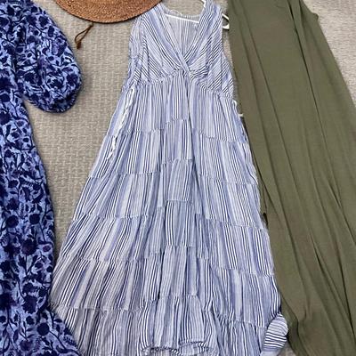 614 Universal Thread, Max Studio, Summer Dress Lot with Straw Hat