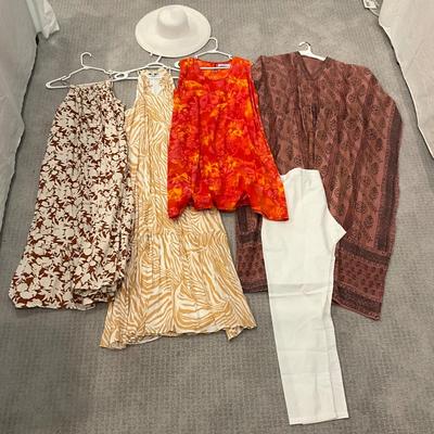 617 Large Lot of Ladies Cotton Dresses and 2 pc Outfit