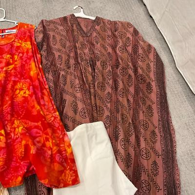 617 Large Lot of Ladies Cotton Dresses and 2 pc Outfit