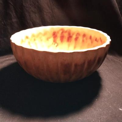 TWO VINTAGE MIXING BOWLS ONE MARKED "STONEWARE MADE IN USA"