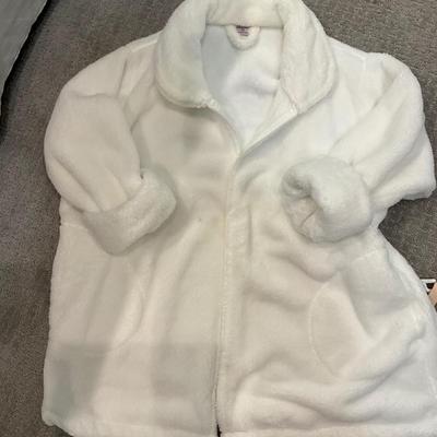 622 Large Ladies Sleepwear Lot with P.J Salvage Slippers , Linea Donatella, Jacqueline Intimates