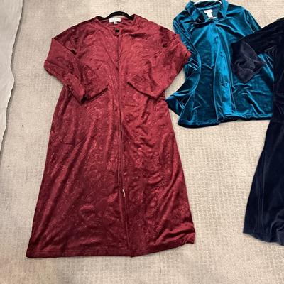 623 Ladies 3pc Set of Velour by Vermont Country Store and Miss Elaine