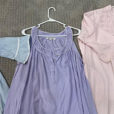 626 Miss Elaine pink , Eileen West Ladies Sleepwear